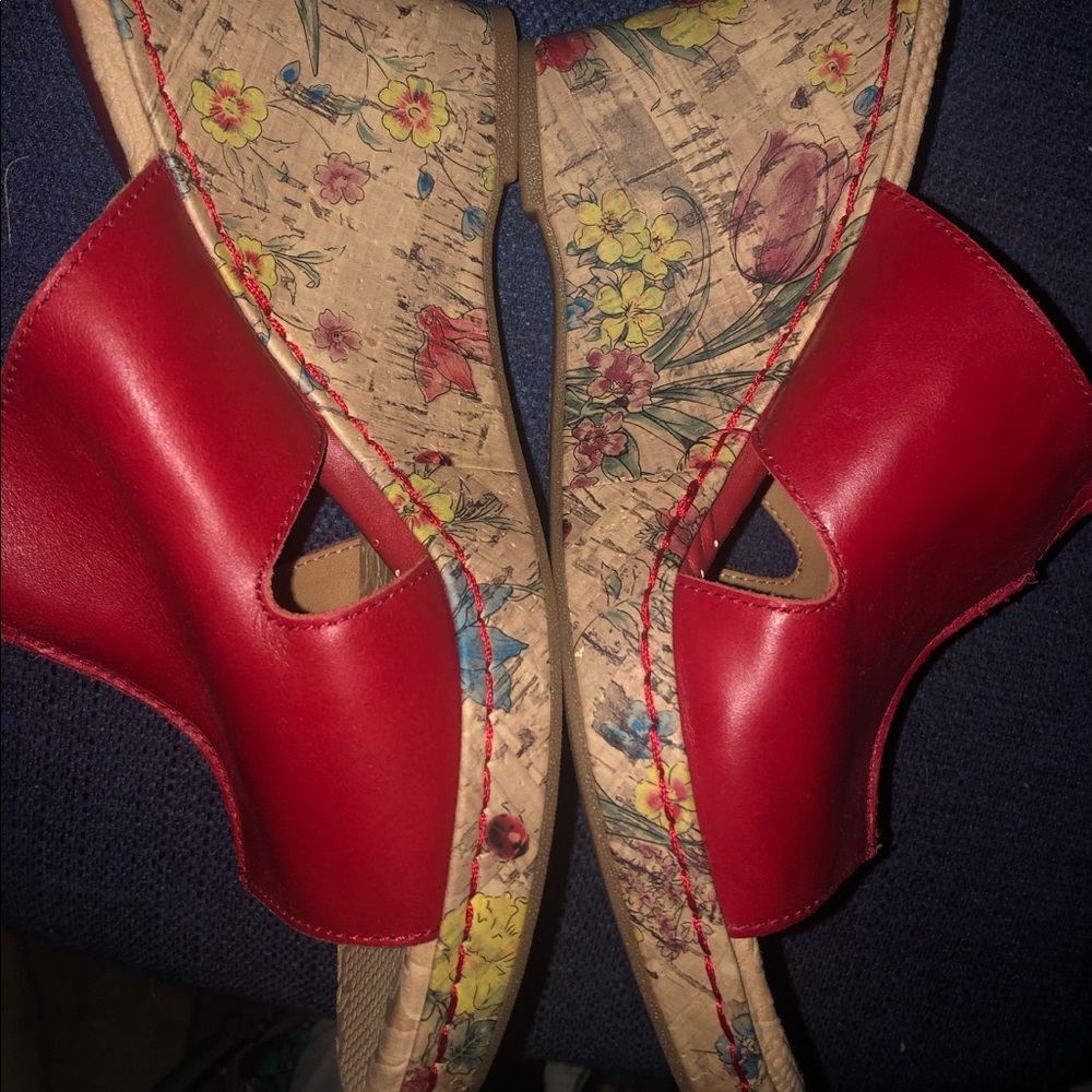 Red leather floral wedge! cork 3 inch slide sandal